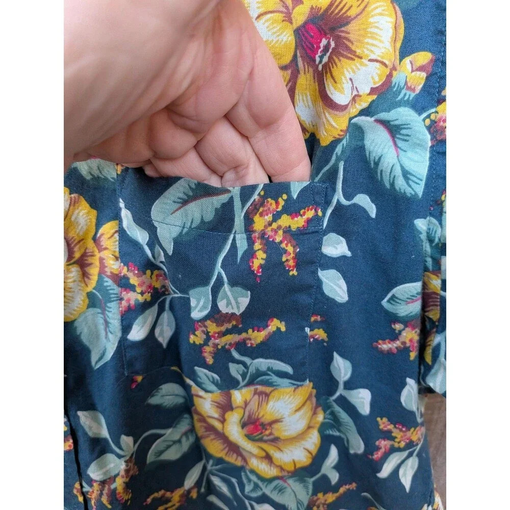 J Crew Short Sleeve Shirt Button Down Floral Green Medium Cotton Lightweight
